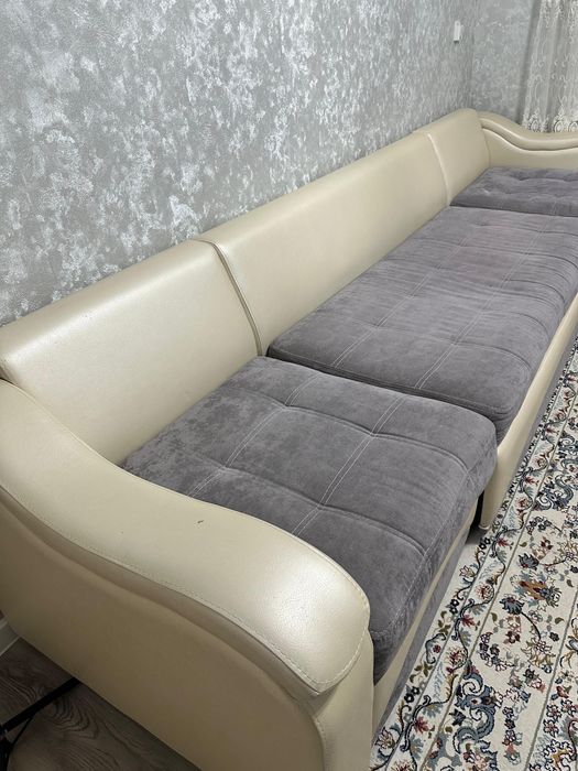 Диван серый цвет б/у