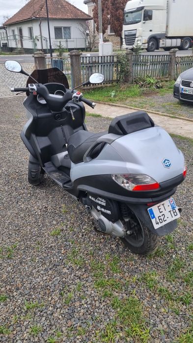 Piaggio mp3 125cmc categoria B