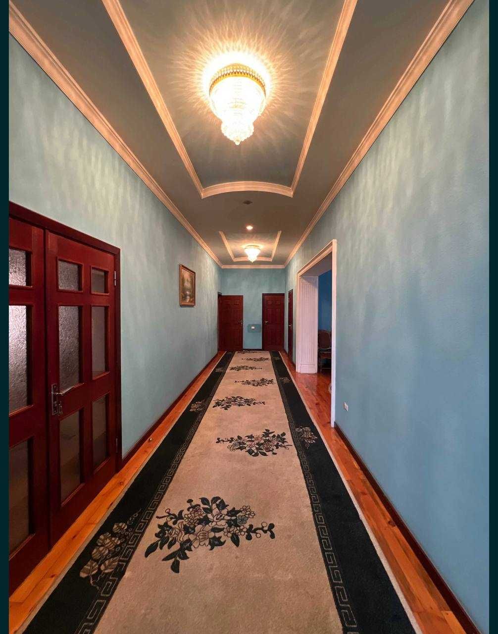 Дом 8 комн. | 3 уровня | Буюк Ипак Йули | 570м² | 360 000$