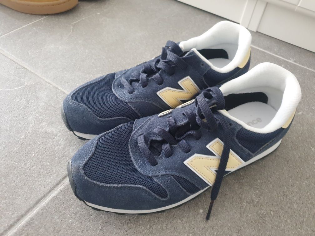 Adidasi New Balance