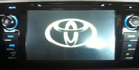 магнитола на 2015 Toyota Corolla