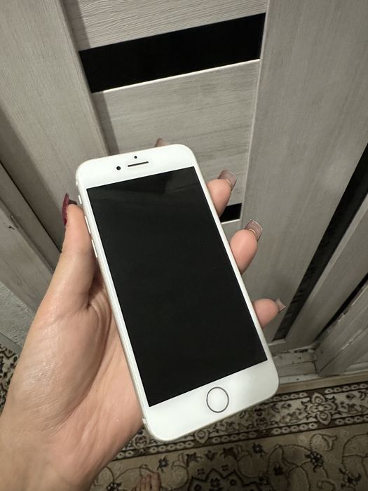 Iphone 8 в хорошем состоянии
