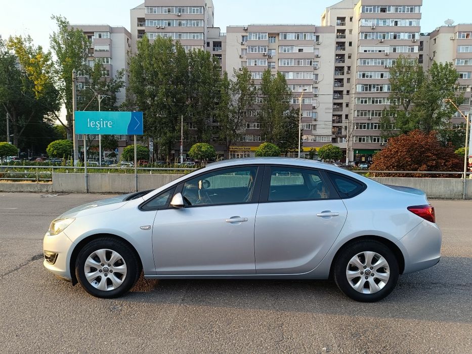 Opel Astra J Enjoy 1.6 CDTI