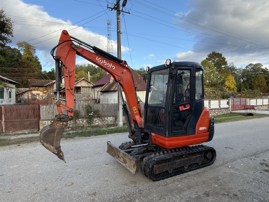 Excavator Kobota 2,7 tone