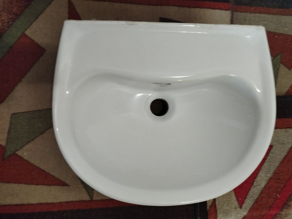 Продавам порцеланови мивки