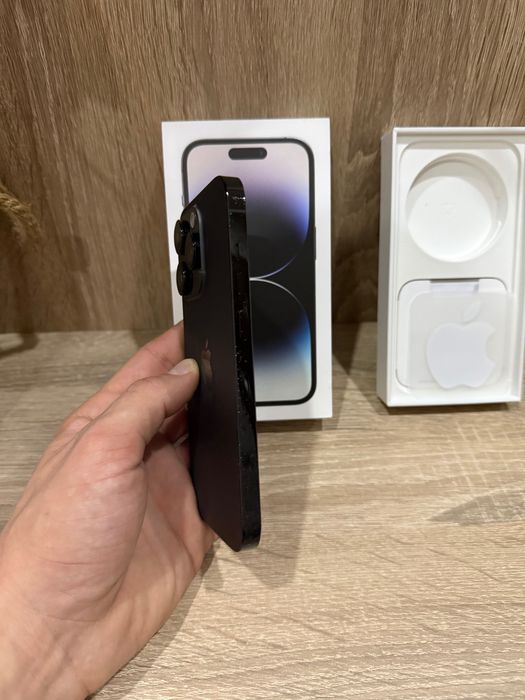 Продавам iPhone 14 Pro