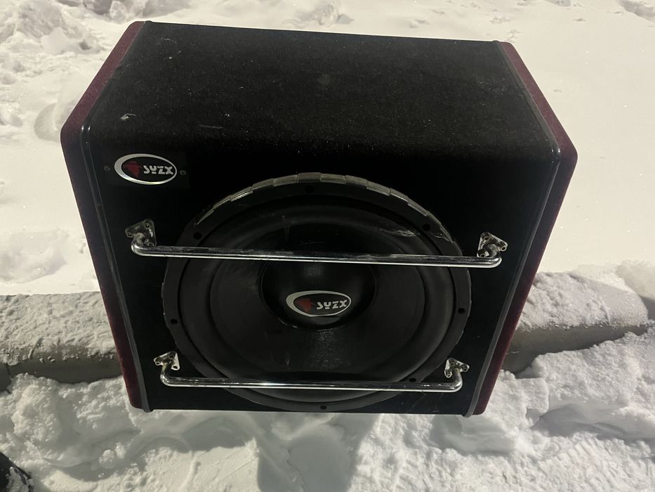 Колонка саббуфер