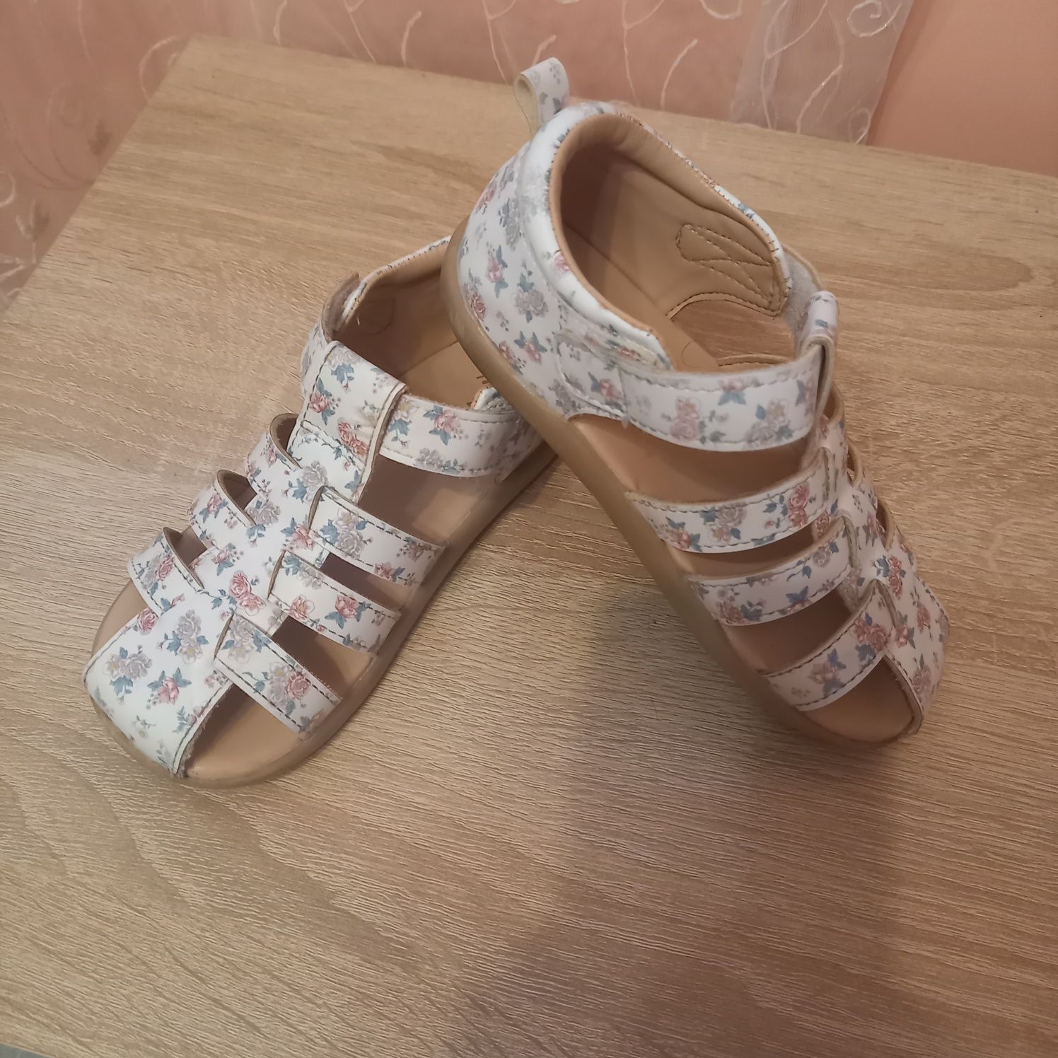 Детски сандали H&M
