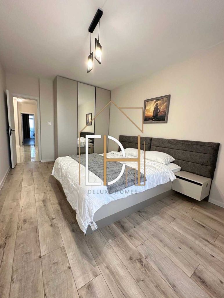 Продава се Тристаен апартамент в Пловдив, Съдийски - 125 кв.м за 1504 €/кв.м - Снимка #7
