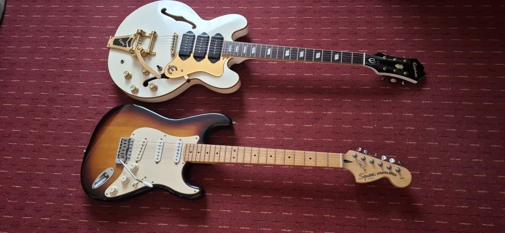 Chitară electrică Epiphone semihollow
