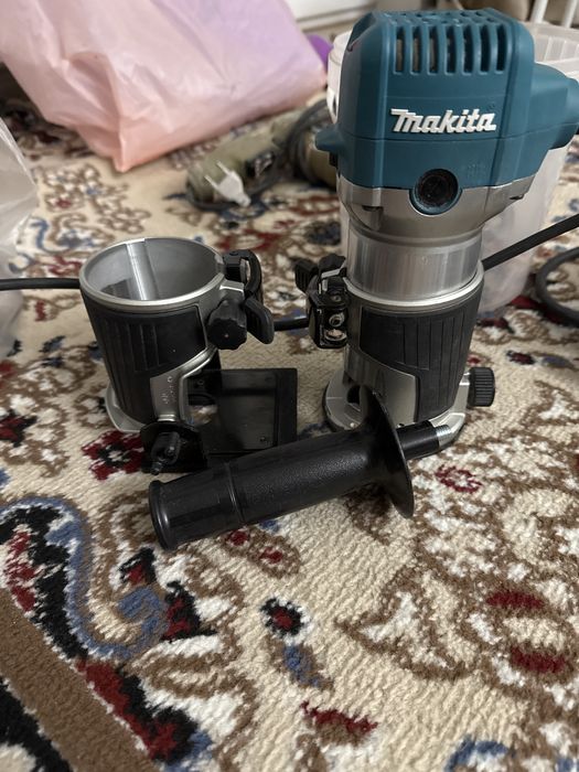 Фрезер кромочный Makita RT0700C