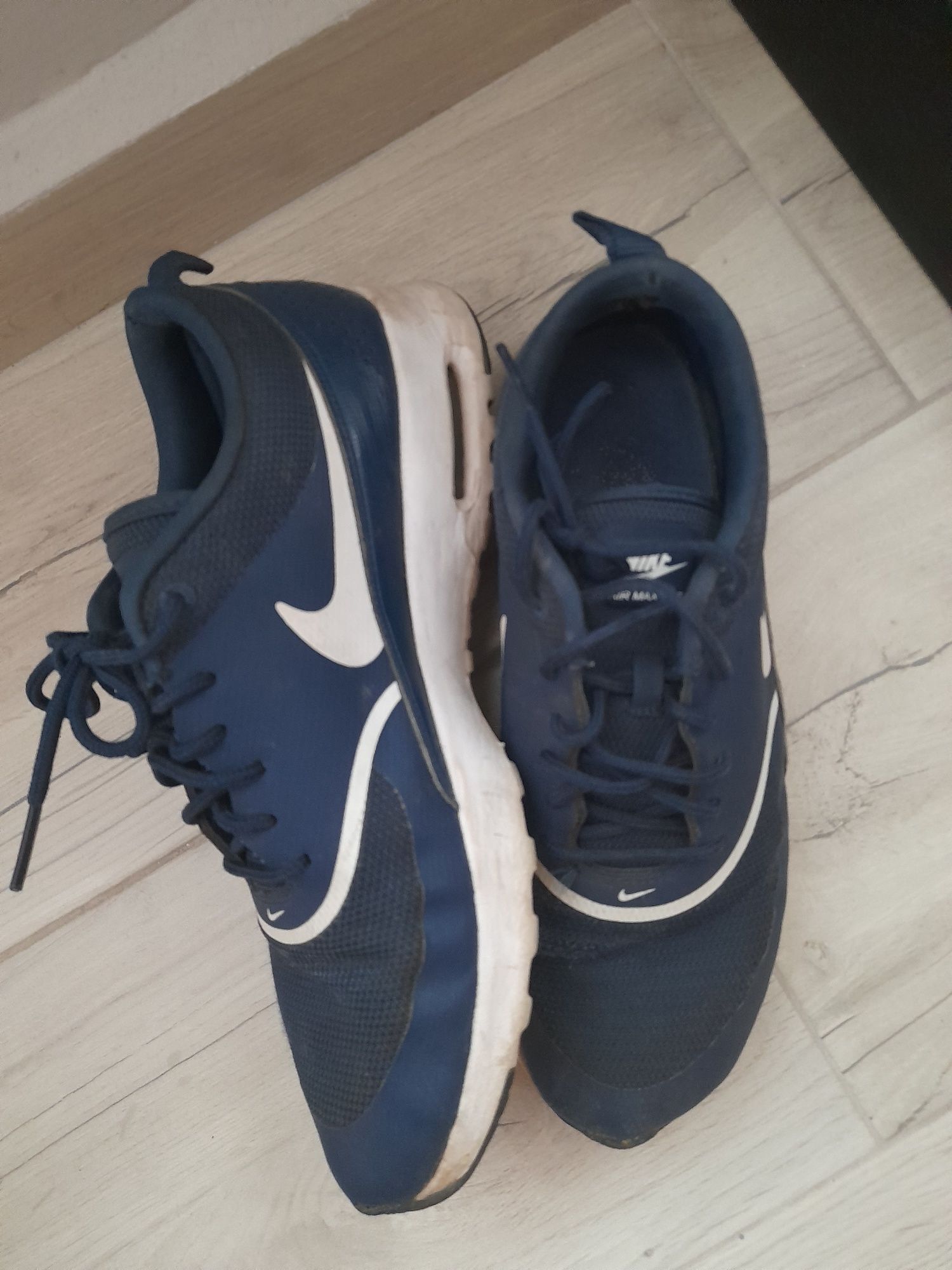 Дамски маратонки Nike air max Thea