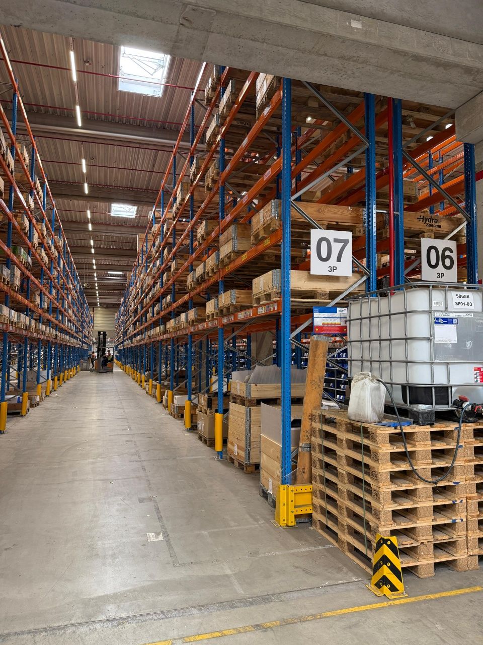 Rafturi Paleți Industriale Dexion