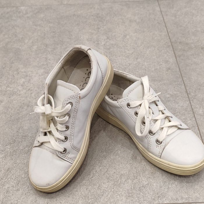 Продам кроссовки детские