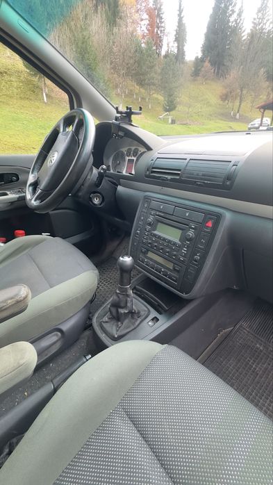 VW Sharan 1.9 TDI 116 CP an 2005 4x4 7 locuri