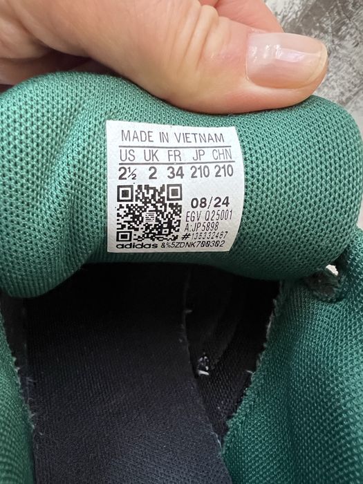 Детски велирени кецове Adidas