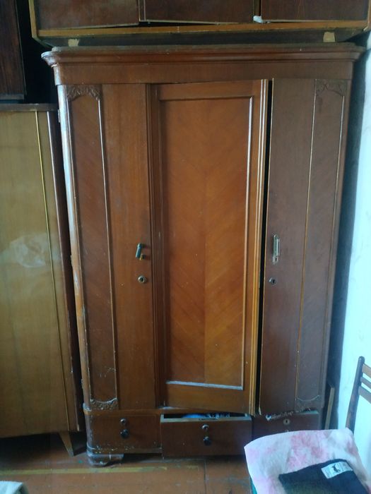 Щифоньер отдам самовывоз