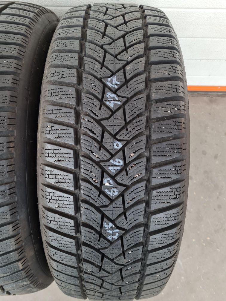 Зимни гуми 4 броя DUNLOP WinterSport5 215 60 R16 дот 4119