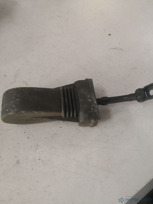 Opritor Usa Dreapta Fata Audi A5/S5 Coupe [ 2009 - 2017 ] Oem 8T083726