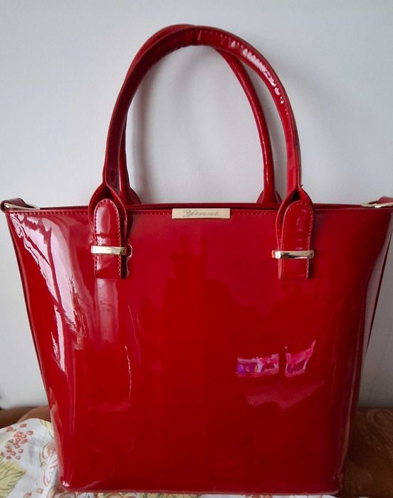 Geantă damă roșie elegantă lacuită – ca nouă