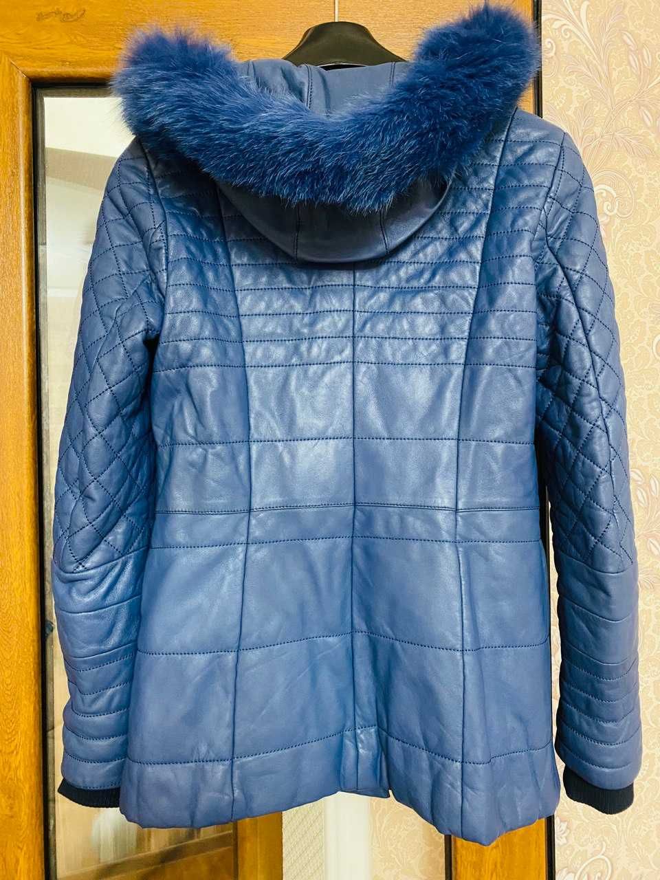 Куртка кожаная, женская. Синего цвета. Производство - Турция.