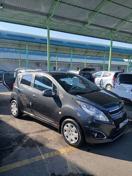 Продается автомобиль марки СПАРК