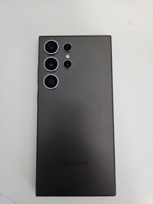 Samsung Ultra 24