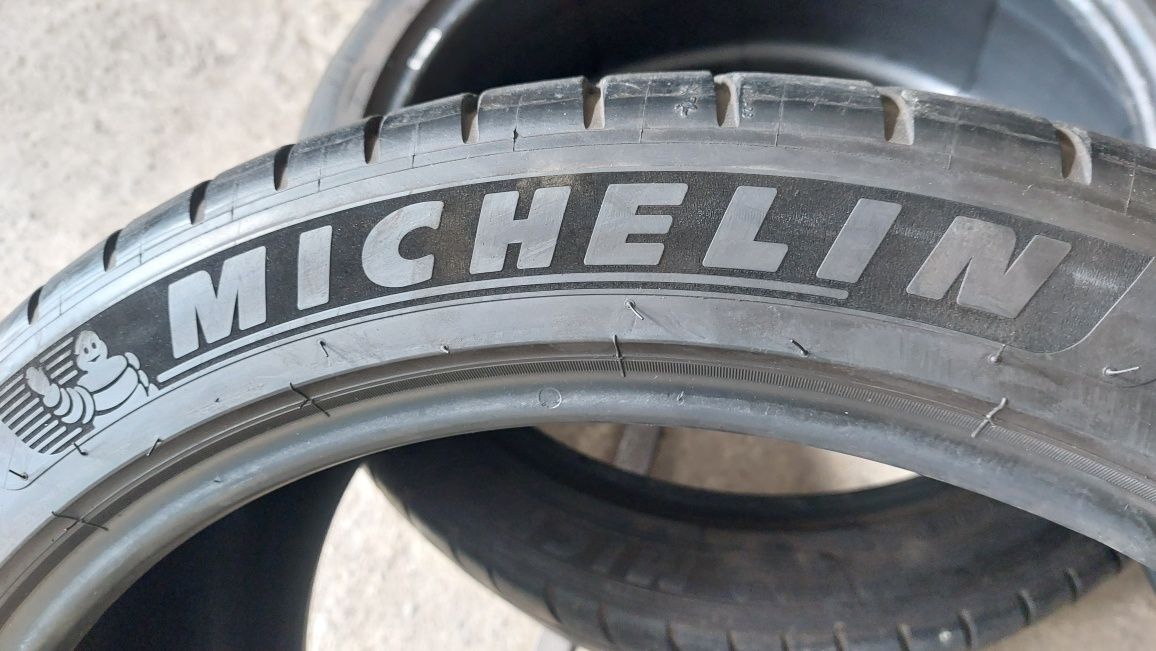 Летни гуми 285/35/20 Michelin Pilot Sport 4S 2 броя