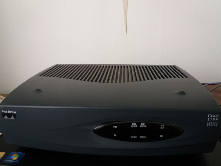 Рутер Cisco 1711