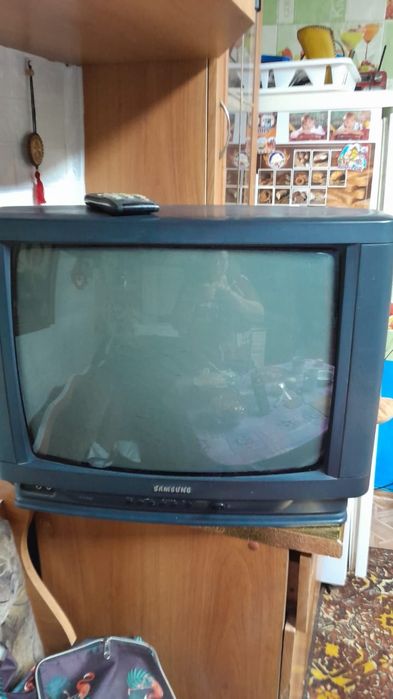 Продам цветной телевизор