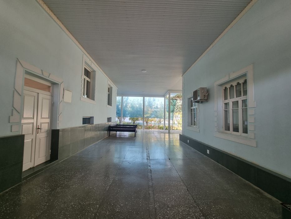 Улуг йул Махаллада уй сотилади 12сот яшаш хонаси 12сот