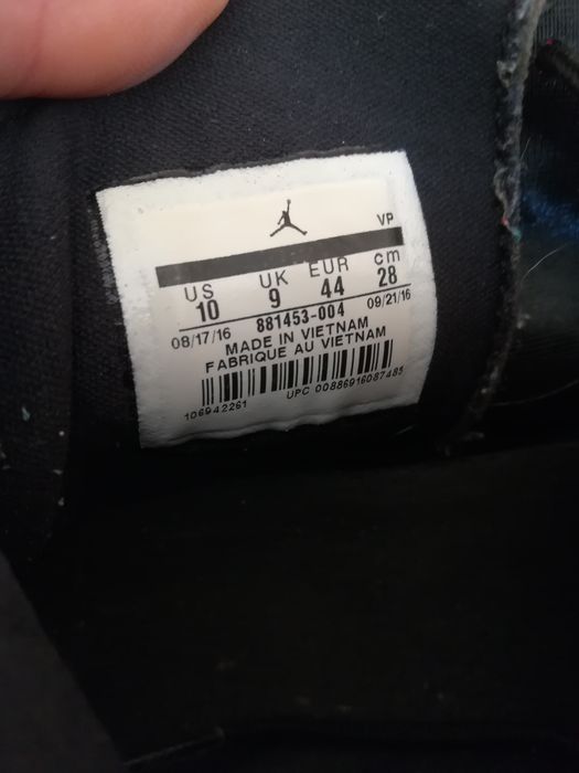 Bascheți Jordan nr 42 bărbați