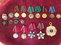 колекция ордени, медали, значки, нагръдни знаци