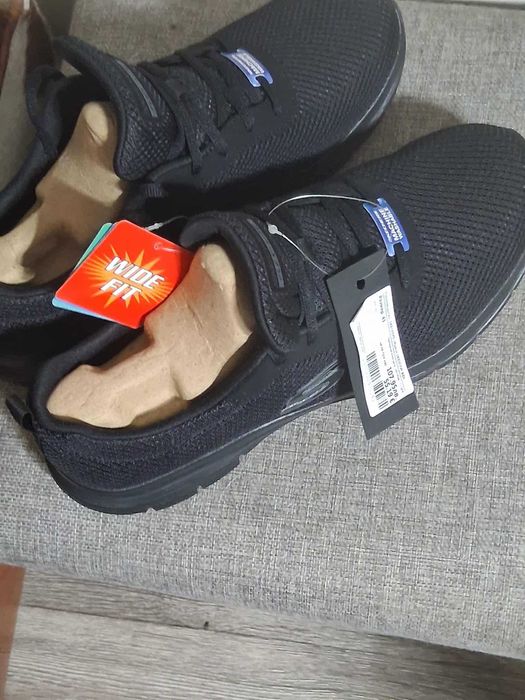 Маратонки Shechers чисто нови без кутия номер UK9 43 EU 28см.