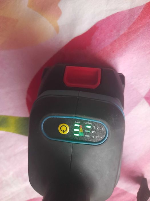 Masina de infiletat cu impact