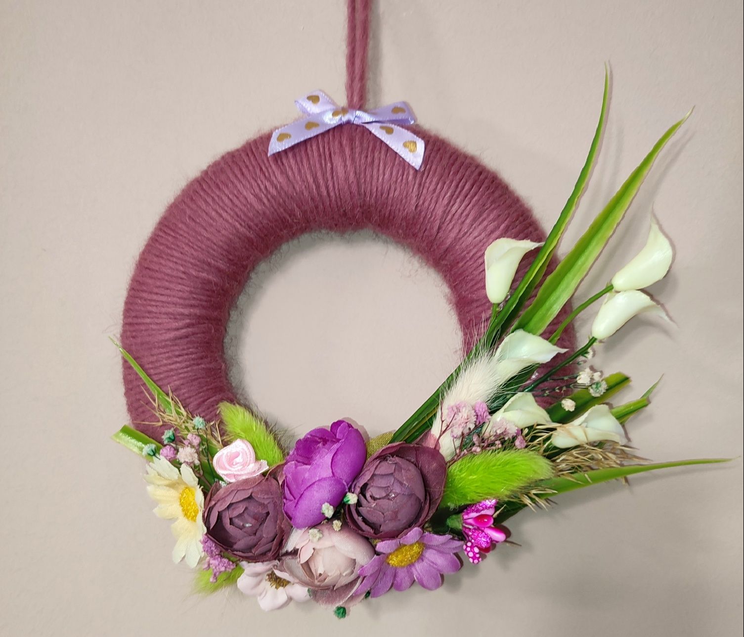 Великденски и пролетни( цветни) декорации-венци