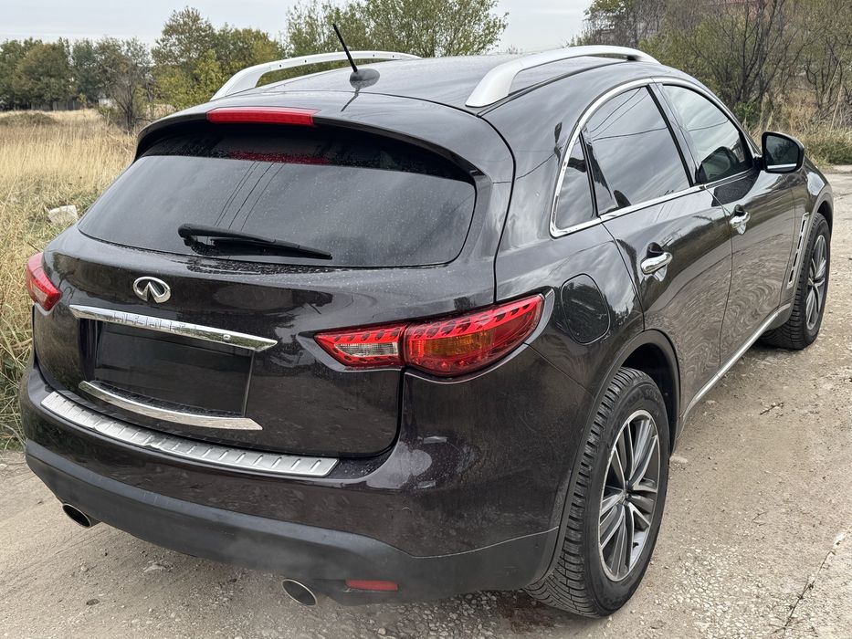 Infiniti FX35/ QX70 LPG