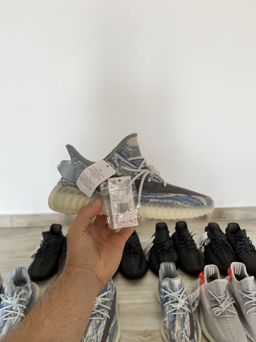Adidas Yezzy 350 v2 Negrii Gri Albastrii