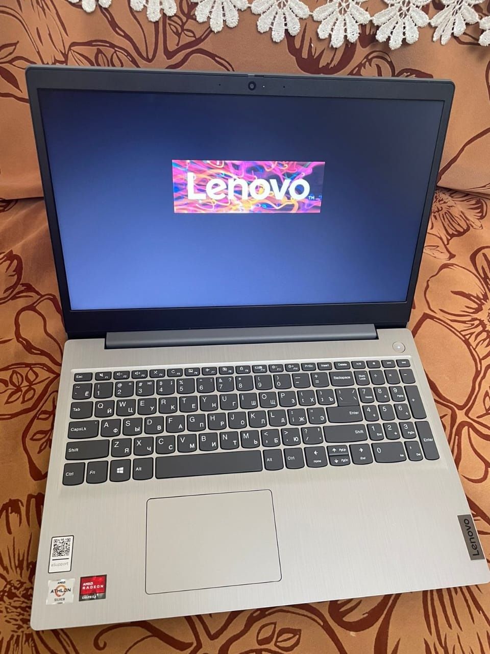 Продам современный новый ноутбук Lenovo
