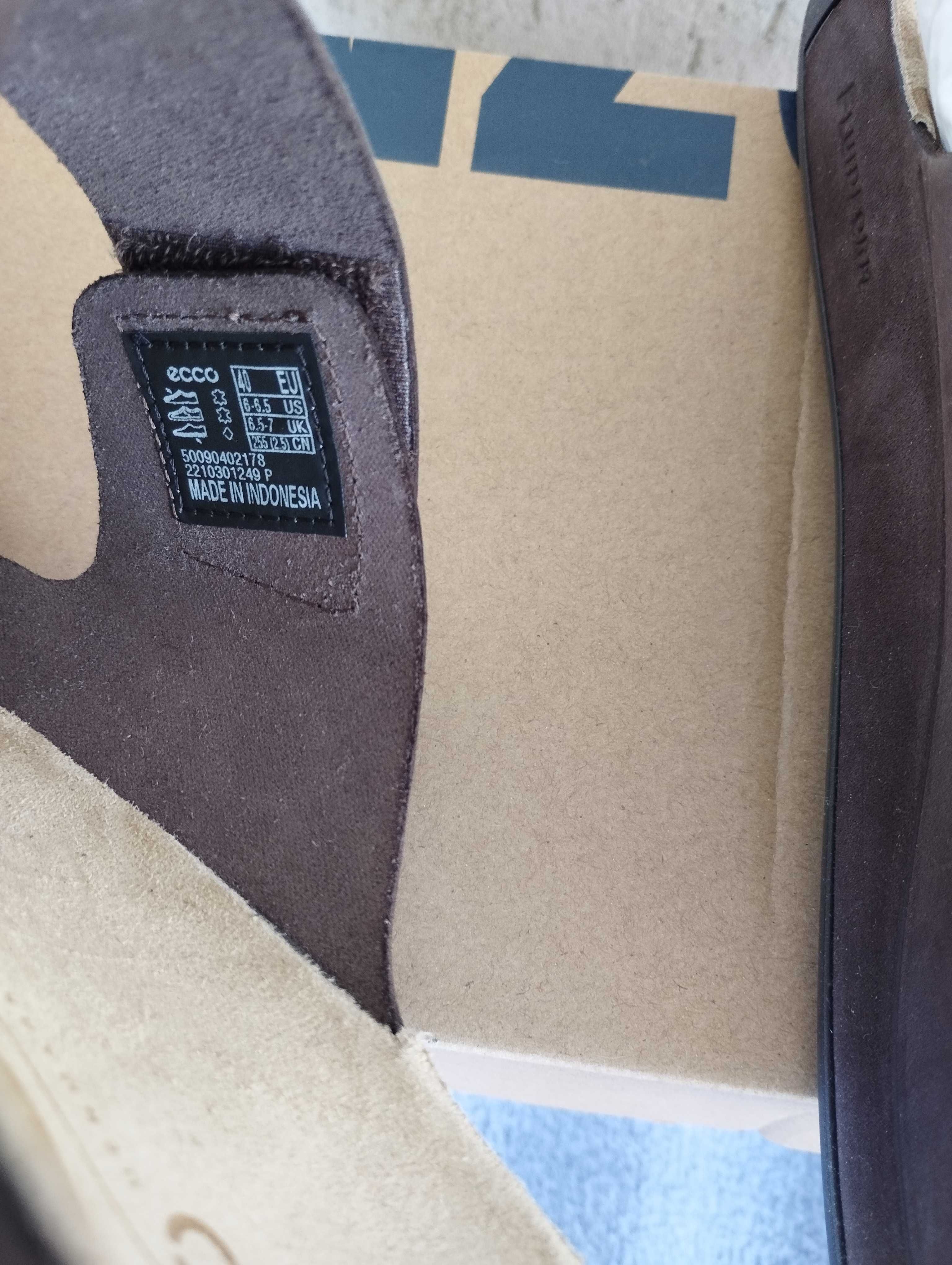 Нови  Ecco номер 40-41.и обувки Ara.