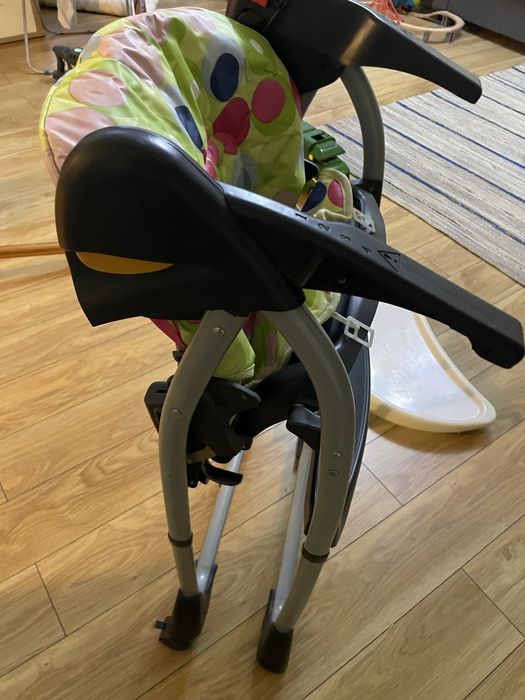 Scaun masa bebelusi Chicco