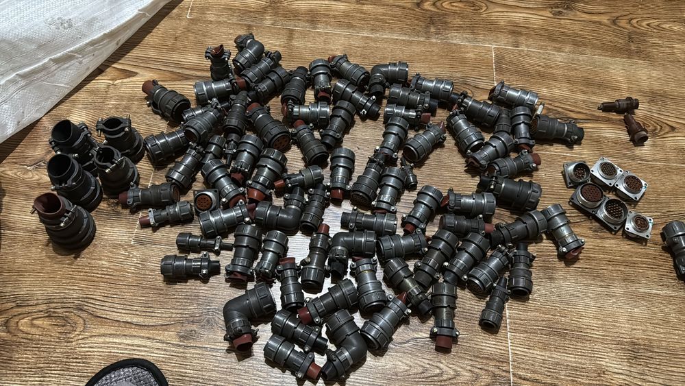 Разьемы и радиозапчасти