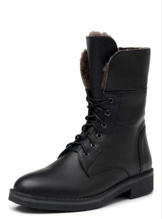 Зимние женские сапоги