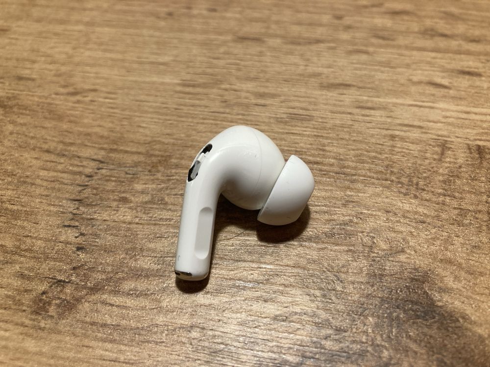 Airpods pro 1 поколение