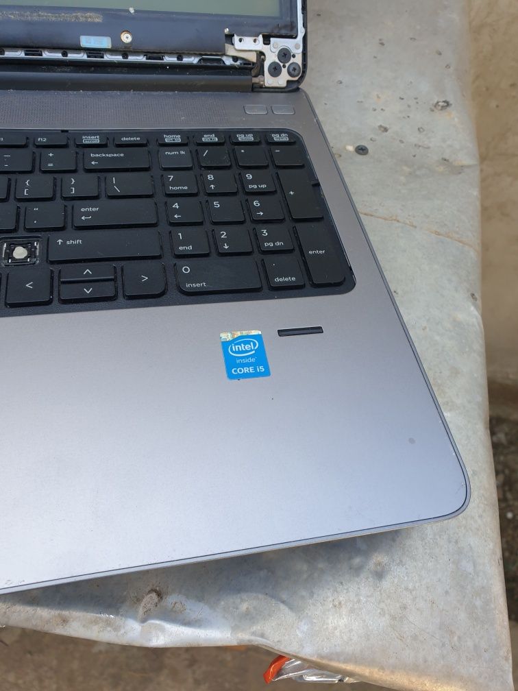 Hp probook 650 g1 cu procesor i5  plca de baza bună