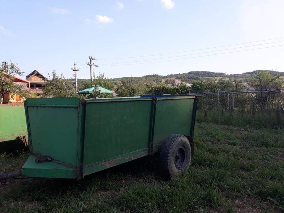 Vând remorca tractor nebasculabila