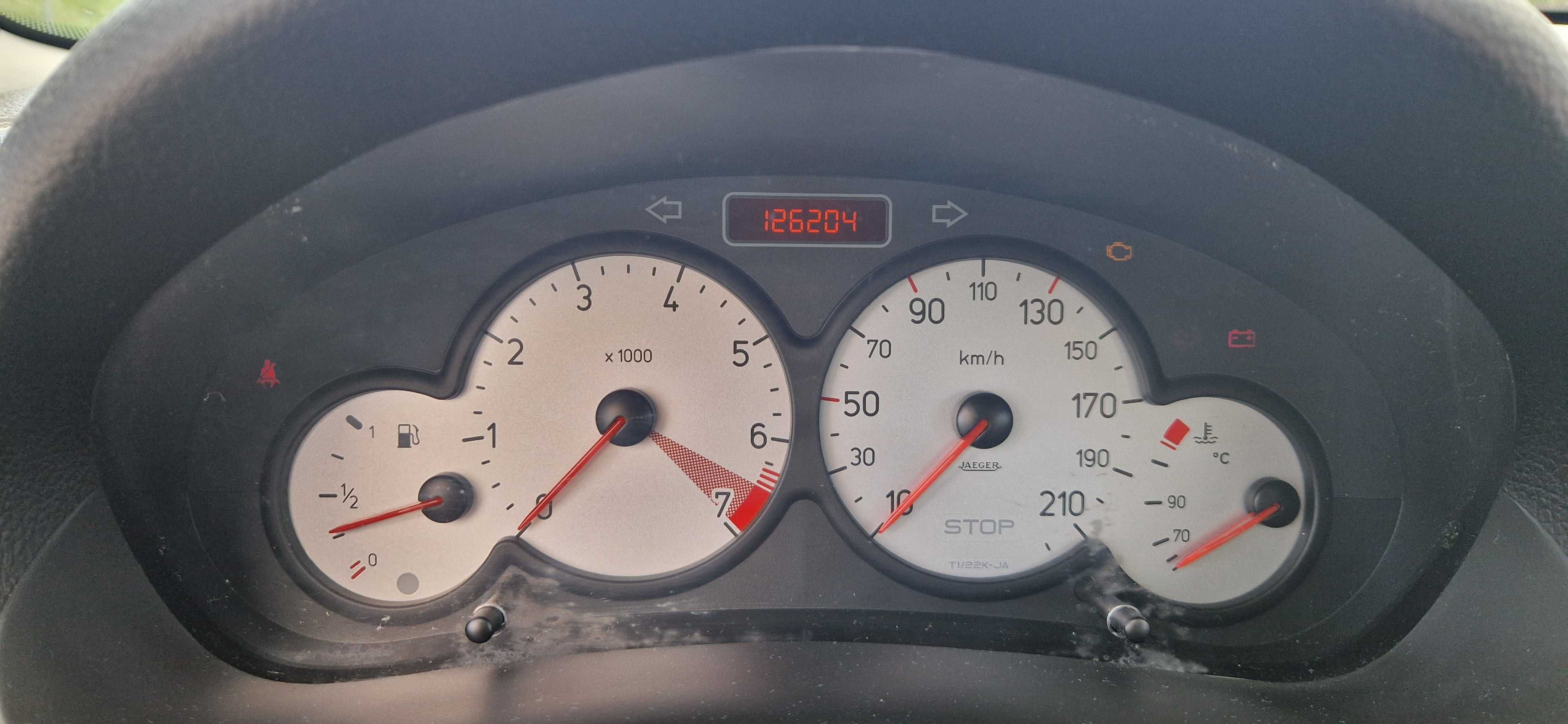 Peugeot 206 1.4 бензин