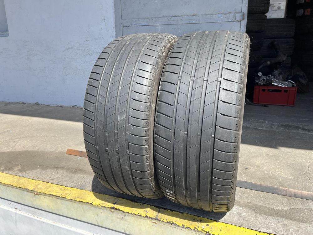 2 бр. летни гуми 225/40/18 Bridgestone DOT 4719 5 mm