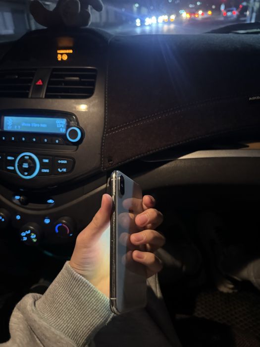 iphone x 64gb holati yahwi