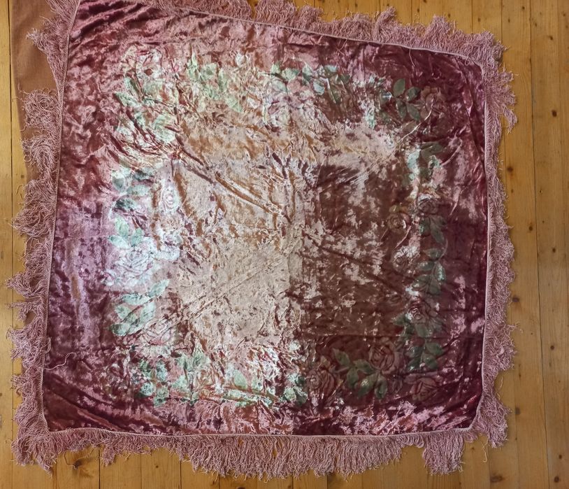 Față de masă plușată cu franjuri, 135/120 URSS